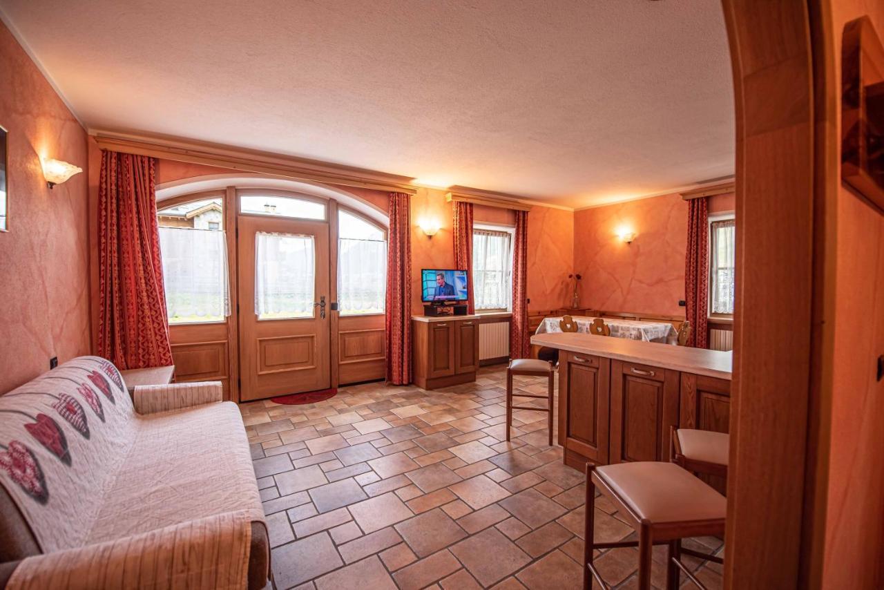Family House Amalia Myholidaylivigno Exterior photo