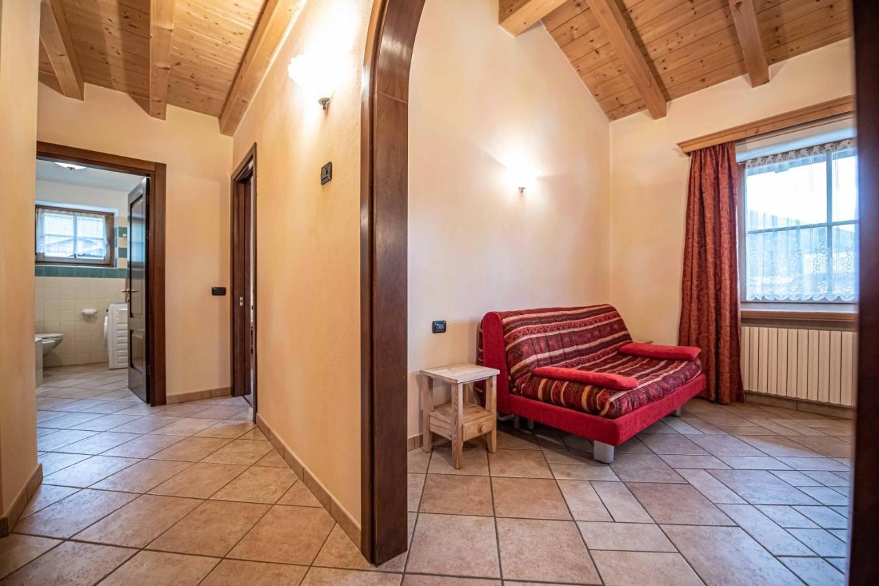 Family House Amalia Myholidaylivigno Exterior photo
