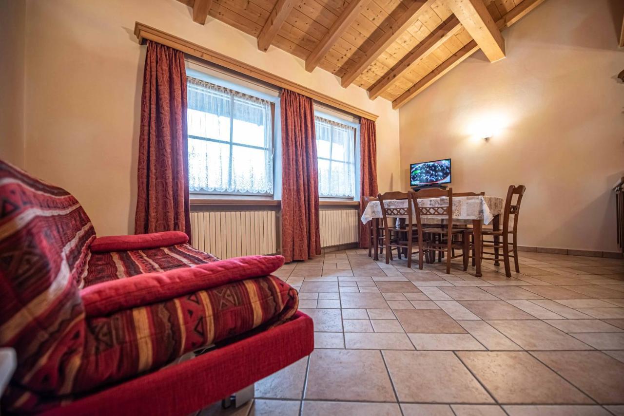 Family House Amalia Myholidaylivigno Exterior photo
